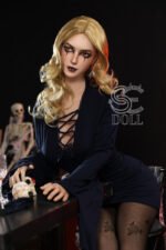 Camilia Vampire Love Doll - Image 12