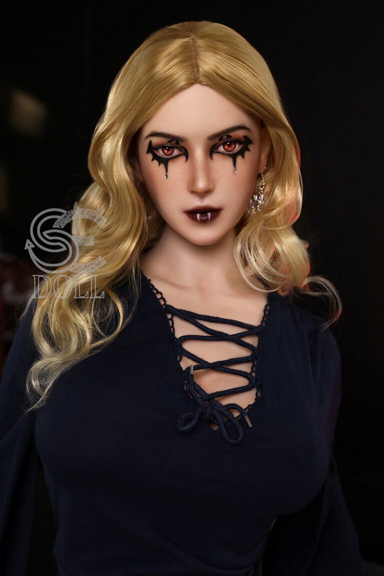 Camilia Vampire Love Doll